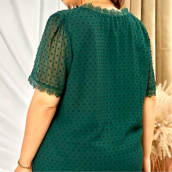 Green Lace Trim Textured Blouse | Size 3X | Elegant V-Neck Short Sleeve Top - Picture 2 of 12
